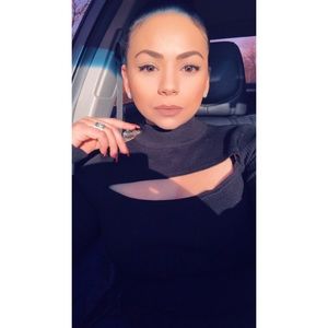 Meet your Posher, Dalia